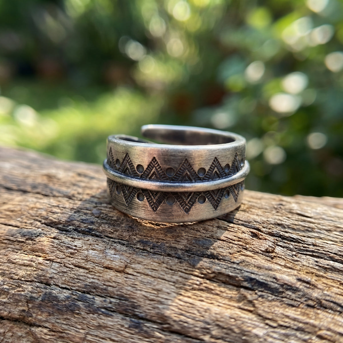 Bohemian Vintage Carved Opening Ring